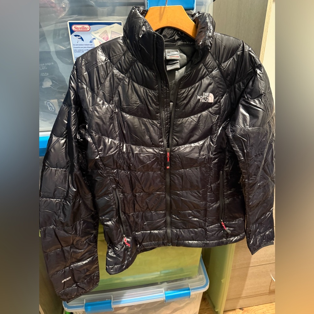 The North face women’s summit series flash jacket.  800 down fill. Medium.